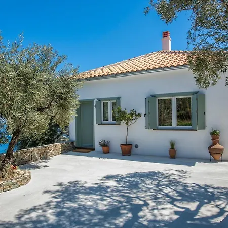 Avgi Villa Glossa