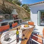 Avgi Villa