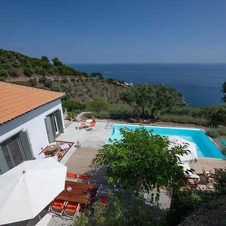 Avgi Villa