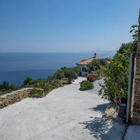 Villa Avgi